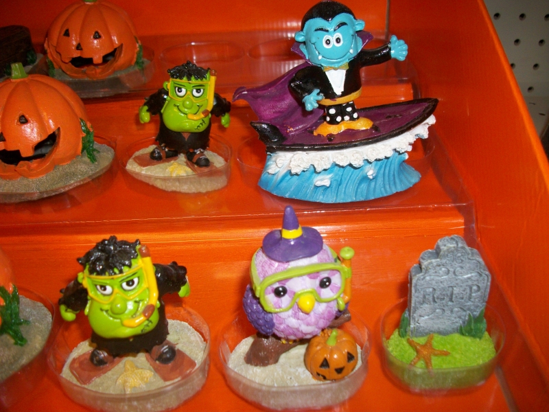 Petsmart halloween sale fish tank decorations