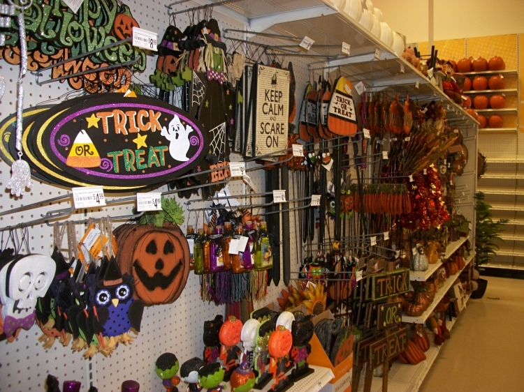 halloween decorations for retail stores